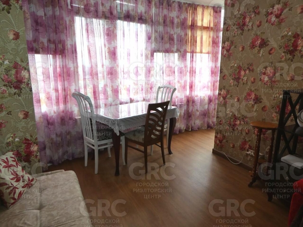 
  Продается 2-комн. квартира, 59 м², Цюрупы ул, д. 32
. Фото 2.