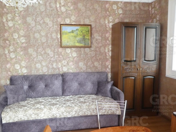 
  Продается 2-комн. квартира, 59 м², Цюрупы ул, д. 32
. Фото 3.