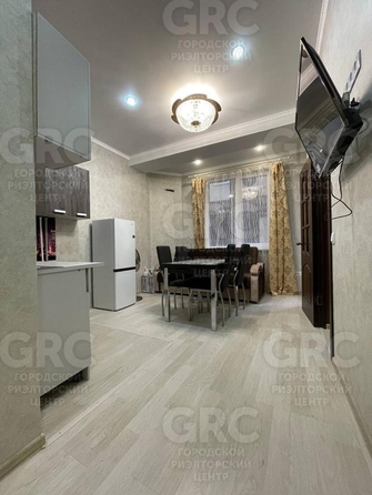 
  Продается 1-комн. квартира, 32 м², Виноградная ул
. Фото 3.