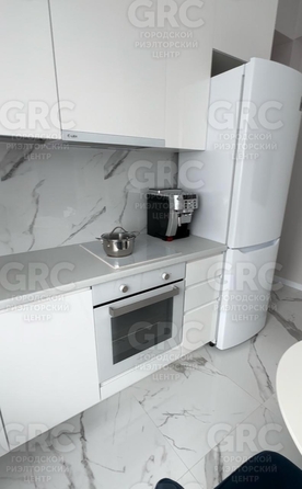 
  Продается 2-комн. квартира, 40 м², Полтавская ул, д. 21д
. Фото 9.