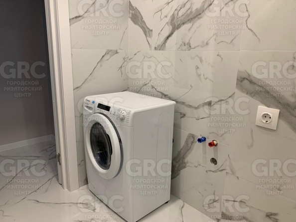 
  Продается 2-комн. квартира, 40 м², Полтавская ул, д. 21д
. Фото 14.
