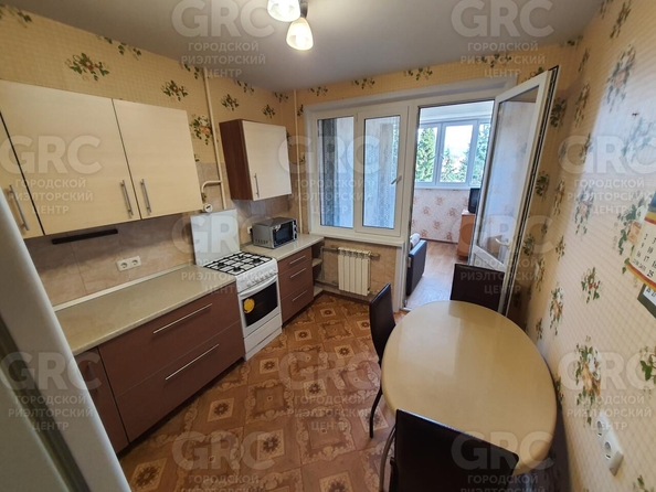 
  Продается 2-комн. квартира, 46 м², Мира ул, д. 12
. Фото 4.