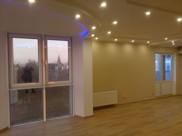 
  Продается 3-комн. квартира, 127 м², Кирова ул, д. 84
. Фото 12.