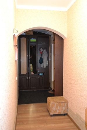 
  Продается 2-комн. квартира, 60 м², Лазурная ул, д. 18
. Фото 3.