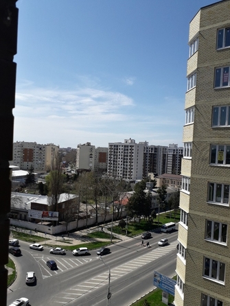 
  Продается 1-комн. квартира, 35 м², Лазурная ул
. Фото 5.