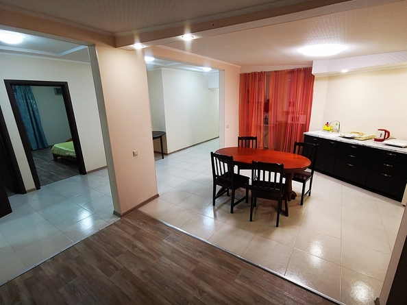 
  Продается 3-комн. квартира, 96 м², Крымская ул, д. 272
. Фото 2.