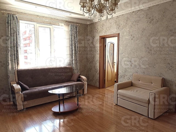 
  Продается 2-комн. квартира, 67 м², Параллельная ул
. Фото 3.
