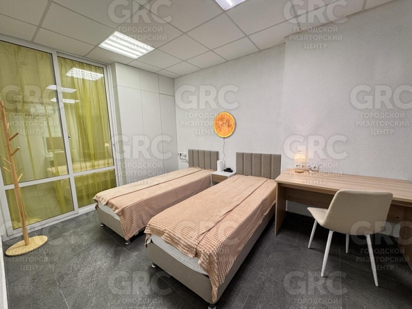 
  Продается 4-комнатный апартамент, 134 м², Дагомысский пер, д. 18
. Фото 19.