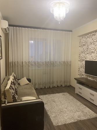 
  Продается 1-комн. квартира, 37 м², Омелькова ул, д. 28
. Фото 1.