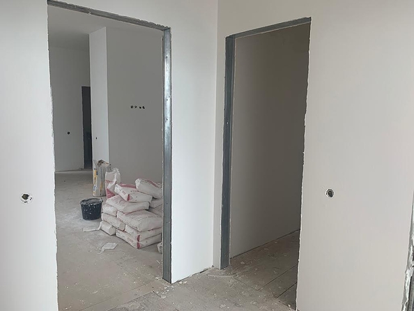 
  Продается 2-комн. квартира, 78 м², Революции пр-кт, д. 3
. Фото 4.