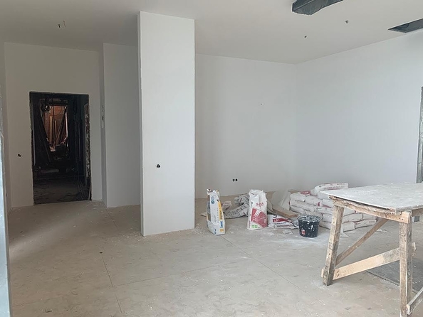 
  Продается 2-комн. квартира, 78 м², Революции пр-кт, д. 3
. Фото 16.