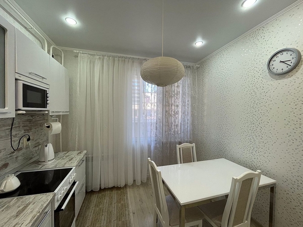 
  Продается 1-комн. квартира, 38 м², Парковая ул, д. 60к2
. Фото 2.