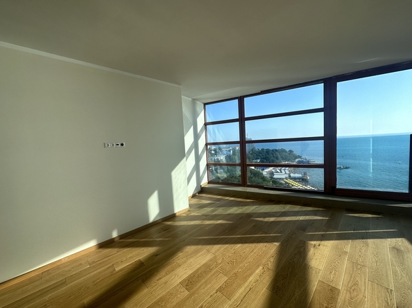 
  Продается 2-комн. квартира, 173 м², Революции пр-кт, д. 3
. Фото 3.