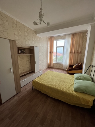 
  Продается 1-комн. квартира, 46 м², Комарова ул
. Фото 4.