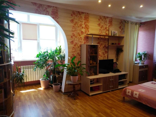 
  Продается 2-комн. квартира, 57 м², Черноморская ул, д. 61
. Фото 3.