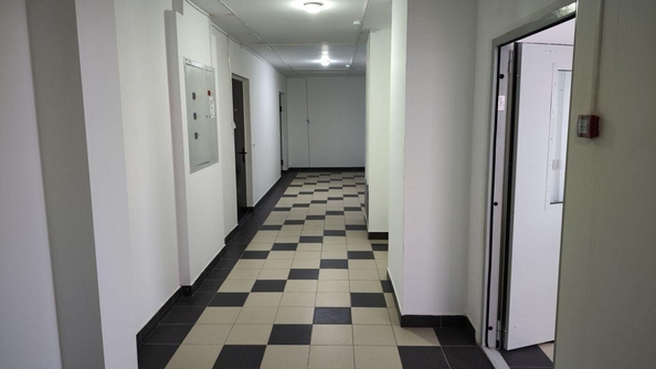 
  Продается 1-комн. квартира, 38 м², Ленина ул, д. 233
. Фото 8.
