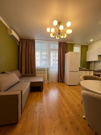 
  Продается 2-комнатный апартамент, 62 м², Ленина ул, д. 183
. Фото 2.