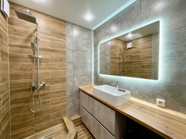 
  Продается 2-комн. квартира, 54 м², Тургенева ул, д. 250
. Фото 8.