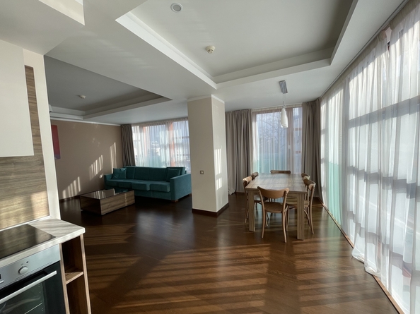 
  Продается 3-комн. квартира, 108 м², Революции пр-кт, д. 3
. Фото 6.