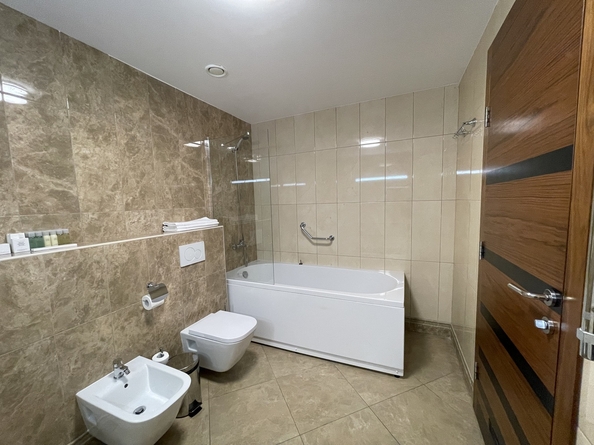 
  Продается 3-комн. квартира, 108 м², Революции пр-кт, д. 3
. Фото 8.