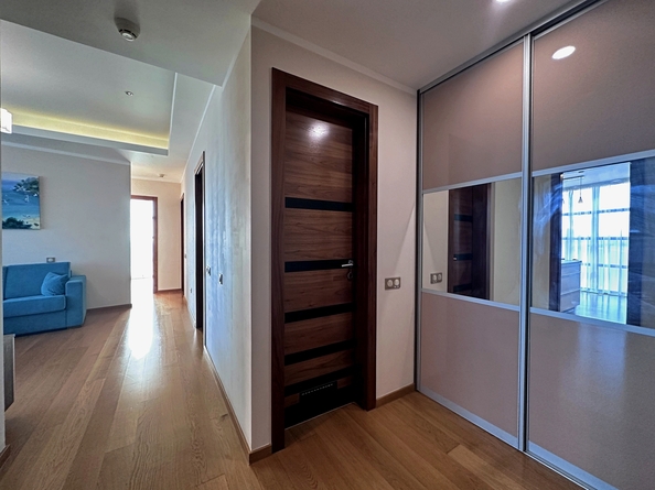 
  Продается 2-комн. квартира, 81 м², Революции пр-кт, д. 3
. Фото 5.