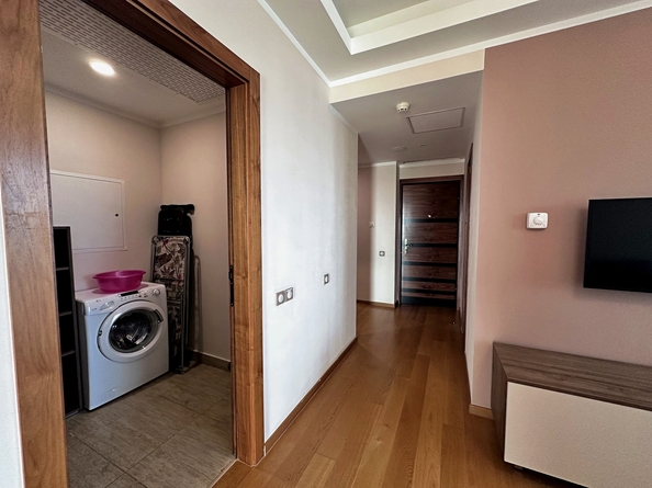 
  Продается 2-комн. квартира, 81 м², Революции пр-кт, д. 3
. Фото 8.