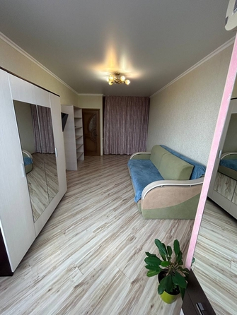 
  Продается 1-комн. квартира, 45 м², Ленинградская ул, д. 78
. Фото 4.