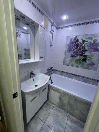 
  Продается 2-комн. квартира, 65 м², Адмирала Пустошкина ул, д. 22к4
. Фото 9.