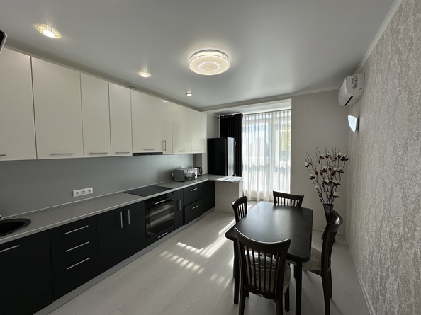 
  Продается 2-комн. квартира, 70 м², Таманская ул, д. 121к10
. Фото 1.