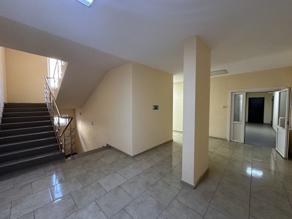 
  Продается 2-комн. квартира, 70 м², Таманская ул, д. 121к10
. Фото 30.