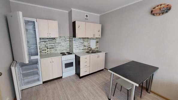 
  Продается 1-комн. квартира, 36 м², Адмирала Пустошкина ул, д. 22к3
. Фото 3.