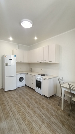 
  Продается 1-комн. квартира, 42 м², Астраханская ул, д. 76
. Фото 4.