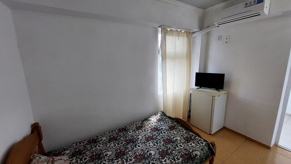 
  Продается 1-комн. квартира, 17 м², Кати Соловьяновой ул
. Фото 7.