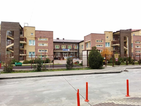 
  Продается 1-комн. квартира, 42 м², Лазурная ул, д. 16
. Фото 12.