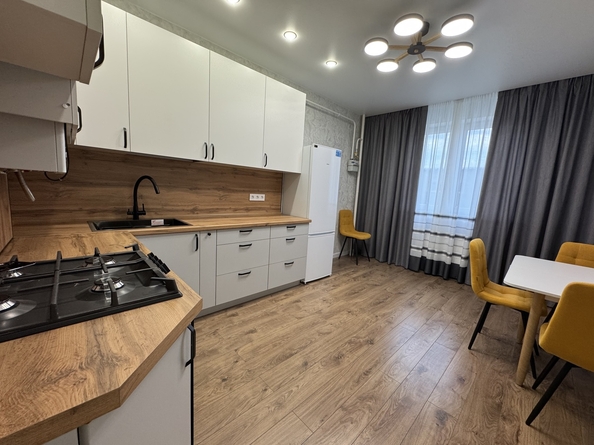 
  Продается 1-комн. квартира, 43 м², Шевченко ул, д. 288Бк2
. Фото 1.
