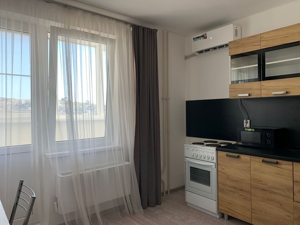 
  Продается 1-комн. квартира, 38 м², Ленина ул, д. 231
. Фото 2.