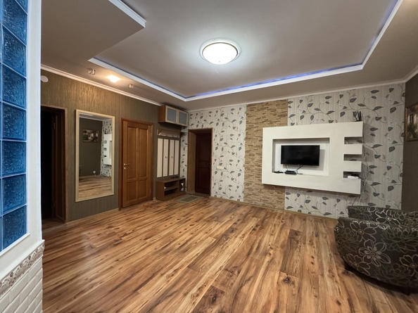 
  Продается 2-комн. квартира, 61 м², Терская ул, д. 221
. Фото 1.