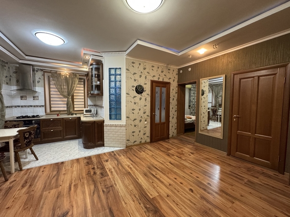 
  Продается 2-комн. квартира, 61 м², Терская ул, д. 221
. Фото 2.