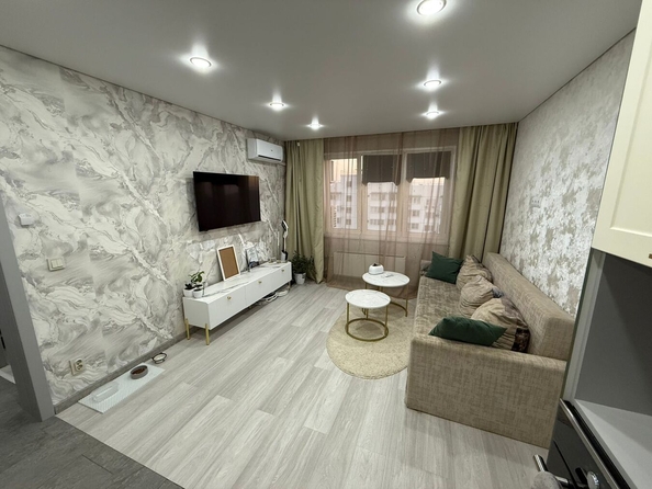 
  Продается 1-комн. квартира, 41 м², Ленина ул, д. 235
. Фото 2.