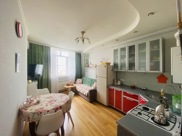
  Продается 1-комн. квартира, 56 м², Лазурная ул, д. 16
. Фото 9.