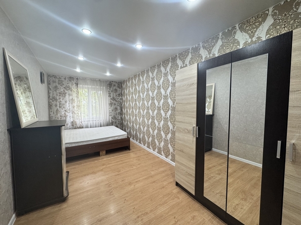 
  Продается 3-комн. квартира, 59 м², Чехова ул, д. 1
. Фото 1.