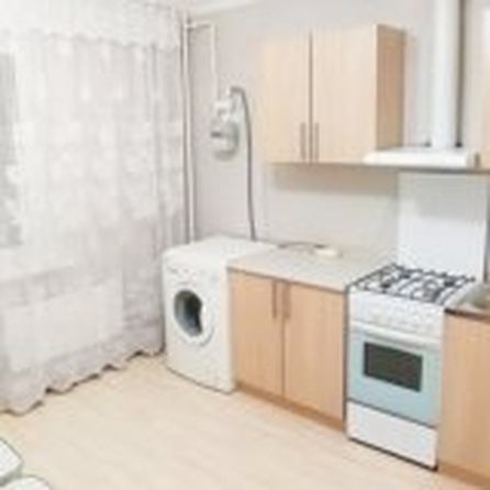
  Сдам 1-комн. квартиру, 43 м², Алтайская ул, д. 4/1
. Фото 2.