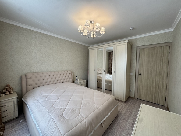 
  Продается 2-комн. квартира, 73 м², Адмирала Пустошкина ул, д. 16
. Фото 2.