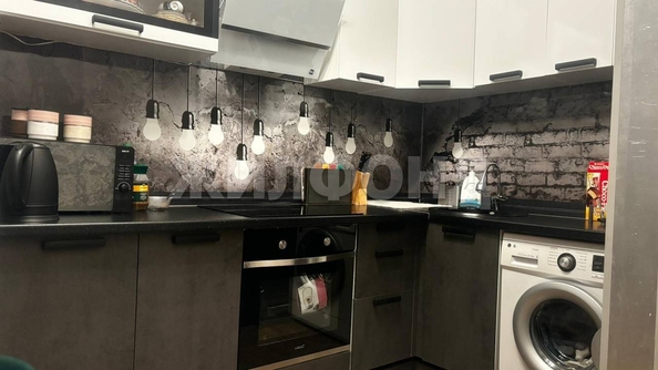
  Продается 1-комн. квартира, 35 м², Крылатская ул, д. 21
. Фото 2.