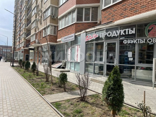 
  Продается 3-комн. квартира, 77.2 м², Цезаря Куникова ул
. Фото 18.