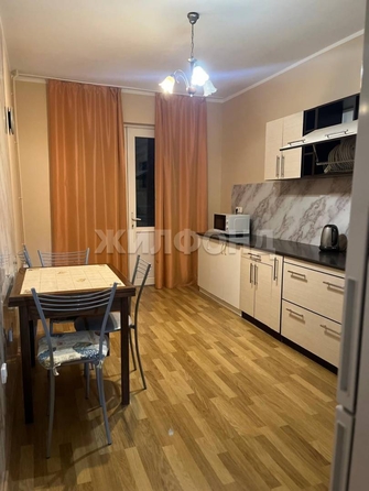 
  Продается 3-комн. квартира, 100 м², , д. 27В
. Фото 1.