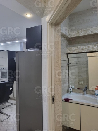 
  Продается 2-комн. квартира, 72.6 м², Первомайская ул, д. 19
. Фото 8.