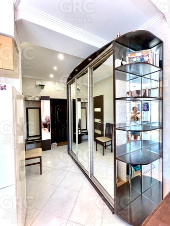 
  Продается 1-комн. квартира, 37 м², Макаренко ул, д. 40
. Фото 4.