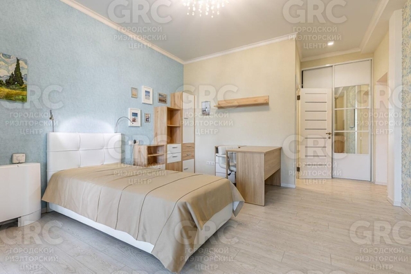 
  Продается 3-комн. квартира, 120 м², Войкова ул, д. 21
. Фото 9.