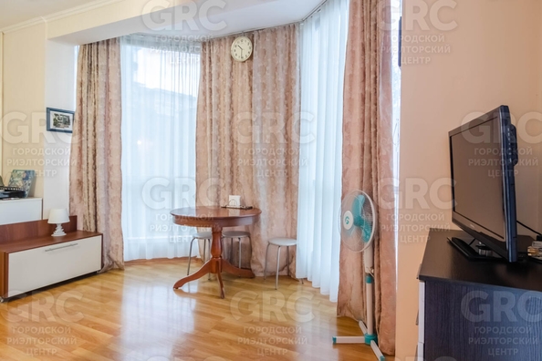 
  Продается 2-комн. квартира, 35 м², Виноградная ул, д. 224/1
. Фото 1.
